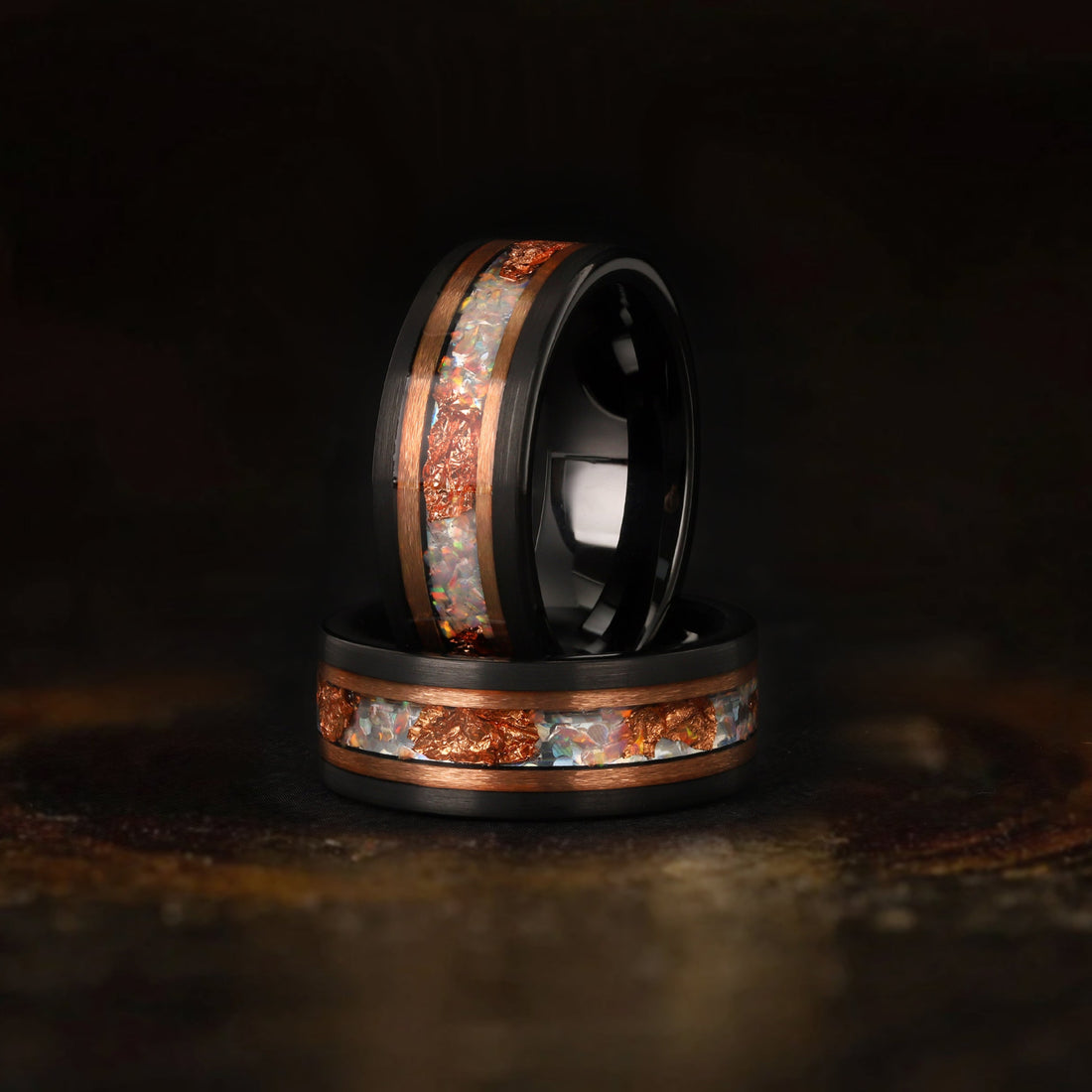 Artisan groom ring in rose gold with a luminous opal and personalized engraving