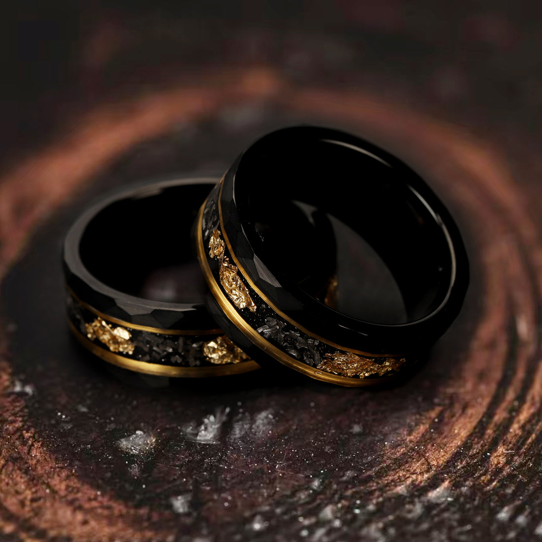 Hammered Gold Leaf and Meteorite Men's Ring – Unique Tungsten Wedding Band