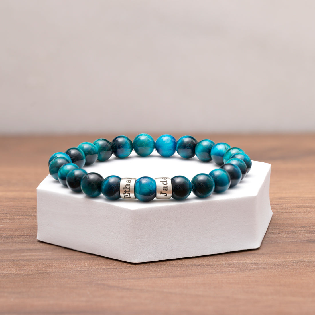 Engraved names on blue tiger eye bead bracelet for men, suitable for Father's Day