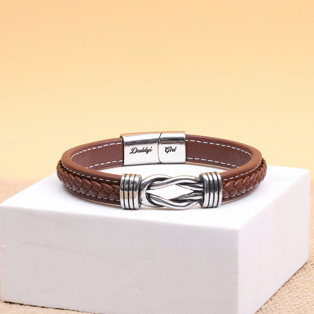 Personalized leather bracelet, a heartfelt gift for any occasion