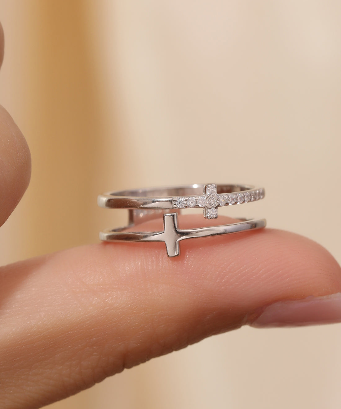 Double Cross Ring