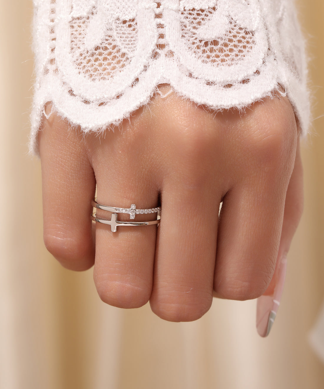 Double Cross Ring