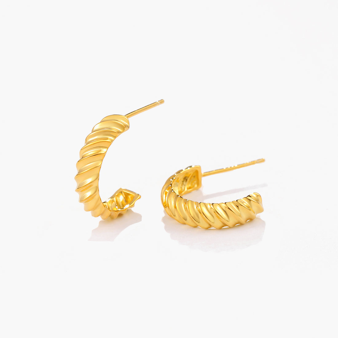 Croissant hoop earrings